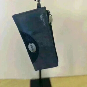 Kenneth Cole Reaction Blue Wristlet Clutch Purse.  Good used condition.